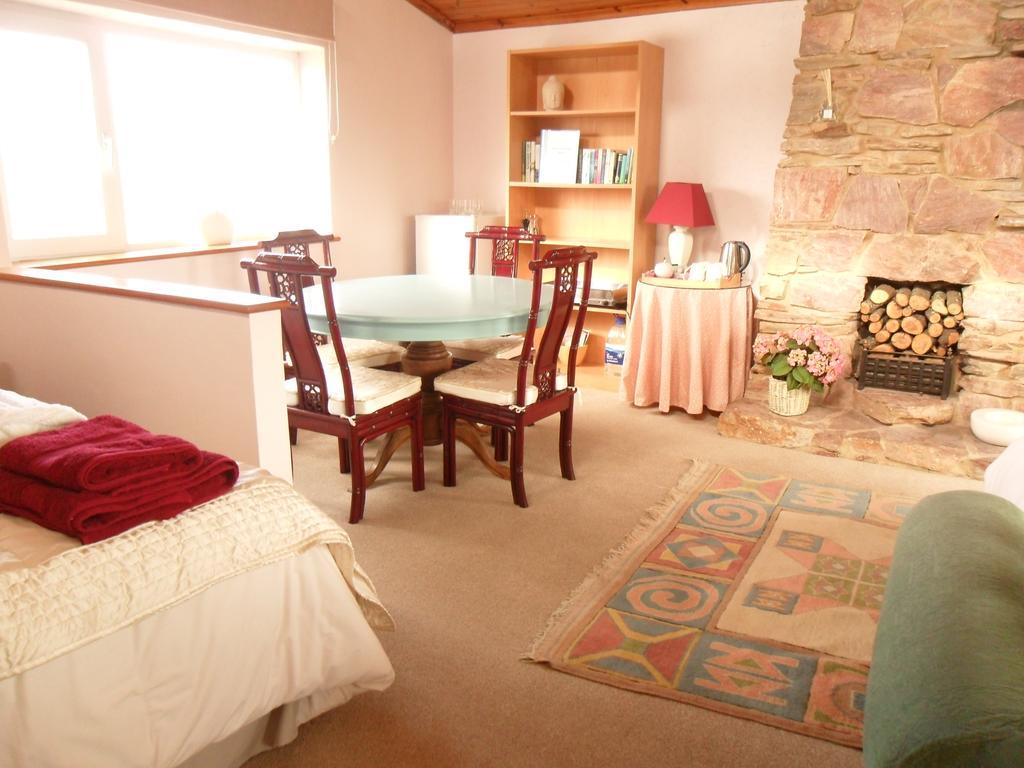 Bank Cottage B&B Newport  Habitación foto